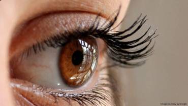 Easy Ways to Get Healthier and Longer Eyelashes